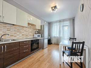 1-к квартира, посуточно, 46м2, 1/1 этаж