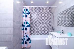 2-к квартира, посуточно, 45м2, 19/25 этаж