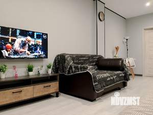 Студия квартира, посуточно, 35м2, 6/17 этаж