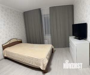 1-к квартира, посуточно, 38м2, 13/18 этаж