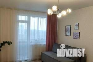 1-к квартира, посуточно, 35м2, 8/17 этаж