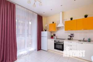 Студия квартира, посуточно, 44м2, 13/24 этаж