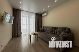 1-к квартира, посуточно, 40м2, 8/17 этаж