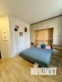 Студия квартира, посуточно, 23м2, 1/4 этаж