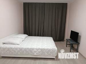 Студия квартира, посуточно, 27м2, 14/17 этаж