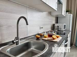 1-к квартира, посуточно, 50м2, 11/25 этаж