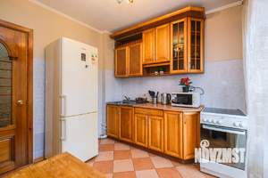 2-к квартира, посуточно, 60м2, 1/1 этаж