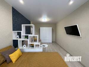 1-к квартира, посуточно, 40м2, 3/17 этаж