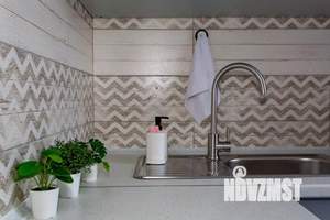 1-к квартира, посуточно, 37м2, 1/1 этаж