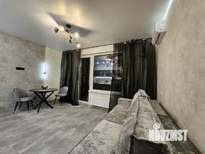 Студия квартира, посуточно, 40м2, 10/25 этаж