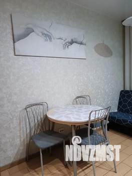 1-к квартира, посуточно, 40м2, 5/19 этаж