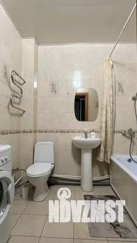 Студия квартира, посуточно, 30м2, 11/18 этаж