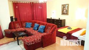 1-к квартира, посуточно, 40м2, 1/1 этаж