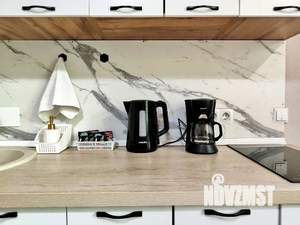 Студия квартира, посуточно, 30м2, 1/3 этаж