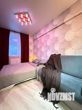 Студия квартира, посуточно, 30м2, 1/12 этаж