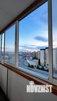 Студия квартира, посуточно, 30м2, 13/27 этаж