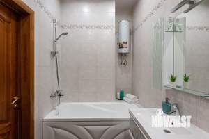 1-к квартира, посуточно, 40м2, 9/16 этаж