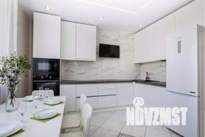 3-к квартира, посуточно, 63м2, 11/25 этаж