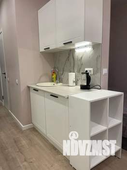 Студия квартира, посуточно, 30м2, 10/23 этаж