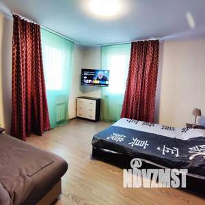 2-к квартира, посуточно, 60м2, 25/26 этаж