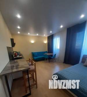 Студия квартира, посуточно, 37м2, 17/18 этаж
