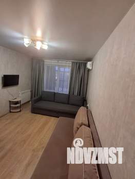 Студия квартира, посуточно, 30м2, 8/10 этаж