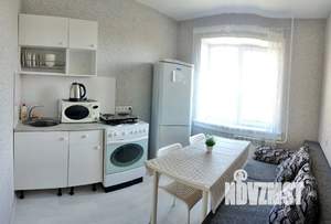 1-к квартира, посуточно, 45м2, 8/10 этаж