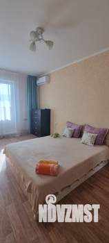 1-к квартира, посуточно, 40м2, 4/25 этаж