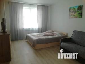 1-к квартира, посуточно, 37м2, 19/26 этаж