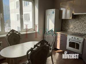 3-к квартира, на длительный срок, 87м2, 3/10 этаж