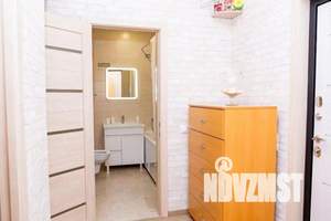 2-к квартира, посуточно, 38м2, 1/16 этаж