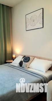 Студия квартира, посуточно, 27м2, 1/25 этаж