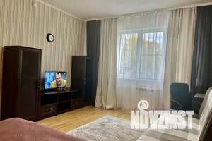 1-к квартира, посуточно, 40м2, 2/17 этаж