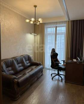 3-к квартира, на длительный срок, 125м2, 5/8 этаж