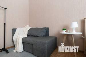 1-к квартира, посуточно, 38м2, 1/9 этаж