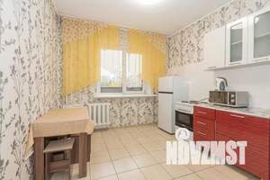 1-к квартира, посуточно, 42м2, 13/17 этаж