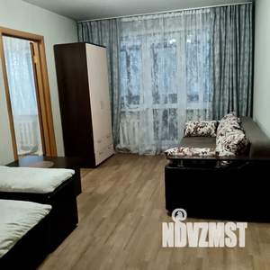 2-к квартира, посуточно, 47м2, 3/5 этаж