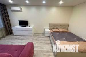 1-к квартира, посуточно, 40м2, 3/9 этаж