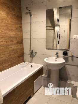 Студия квартира, посуточно, 30м2, 18/24 этаж