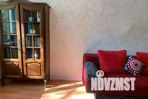 2-к квартира, посуточно, 45м2, 1/4 этаж