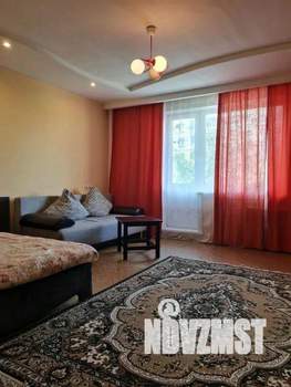 1-к квартира, посуточно, 43м2, 1/1 этаж