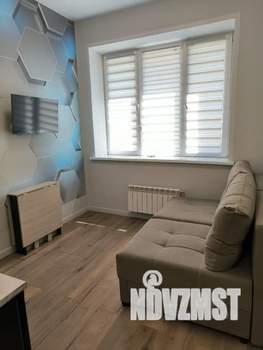 Студия квартира, посуточно, 13м2, 1/22 этаж