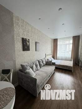 Студия квартира, посуточно, 42м2, 2/19 этаж