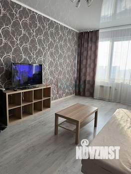 Студия квартира, на длительный срок, 44м2, 24/25 этаж