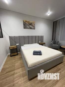 Студия квартира, посуточно, 45м2, 7/15 этаж