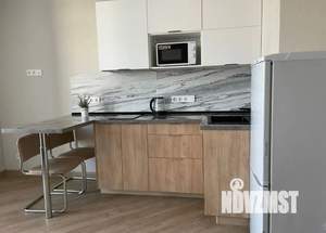 Студия квартира, посуточно, 32м2, 6/23 этаж