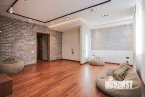 4-к квартира, на длительный срок, 230м2, 23/23 этаж