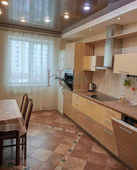 2-к квартира, на длительный срок, 77м2, 4/10 этаж