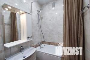 1-к квартира, посуточно, 40м2, 23/25 этаж