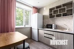 2-к квартира, посуточно, 39м2, 4/9 этаж